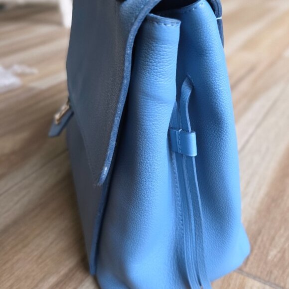 Louis Vuitton Lockme Calfskin Bleuet Top Handle Handbag - Picture 13 of 14